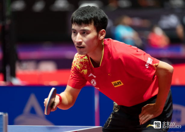 CS2选手爆冷获胜，专家预测失准