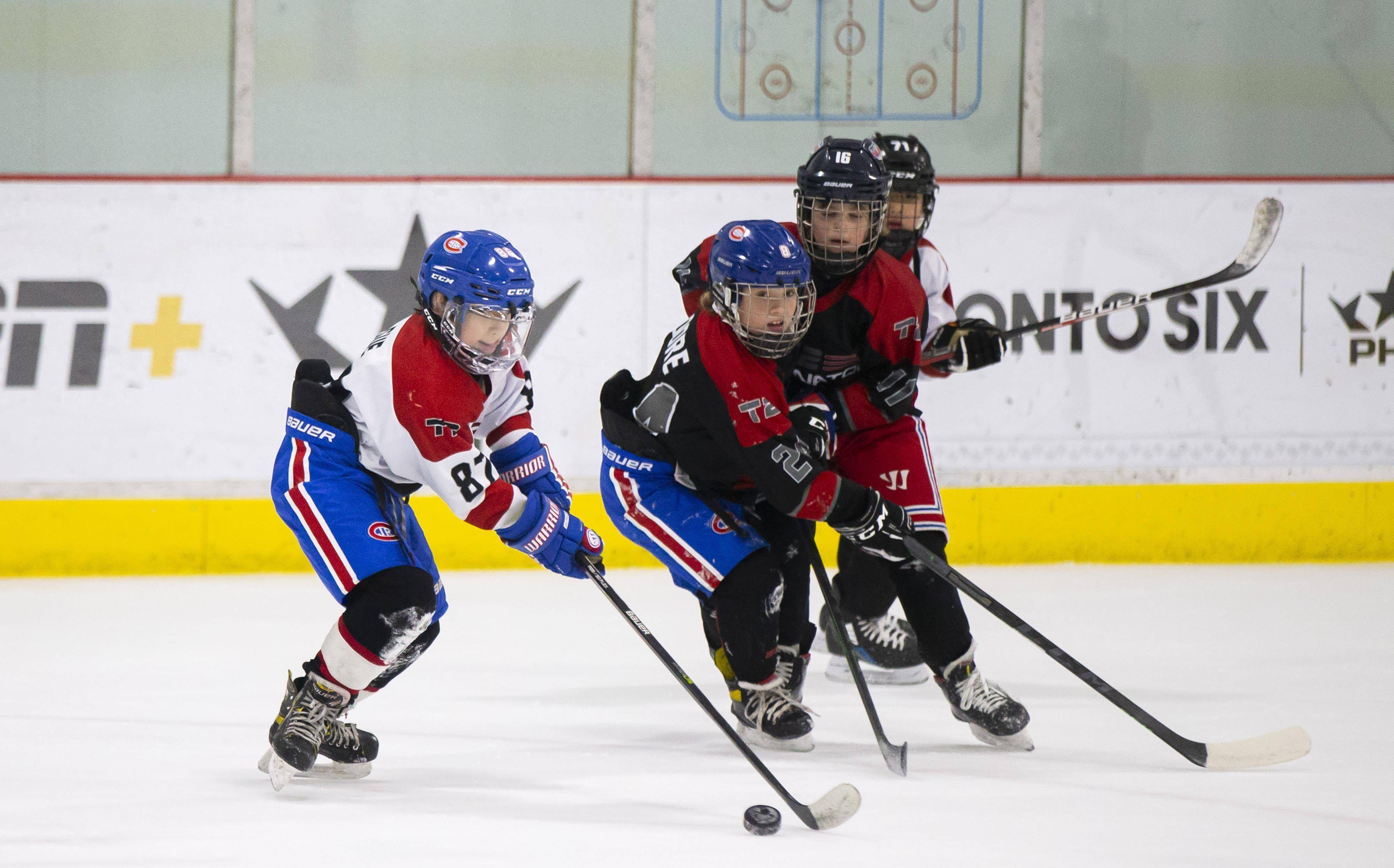 关于连胜势头难挡!冰球豪取十连胜的信息 关于连胜势头难挡!冰球豪取十连胜的信息