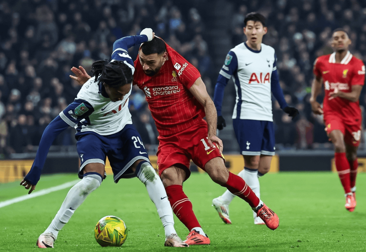 英超场外新闻不断，话题热度爆表