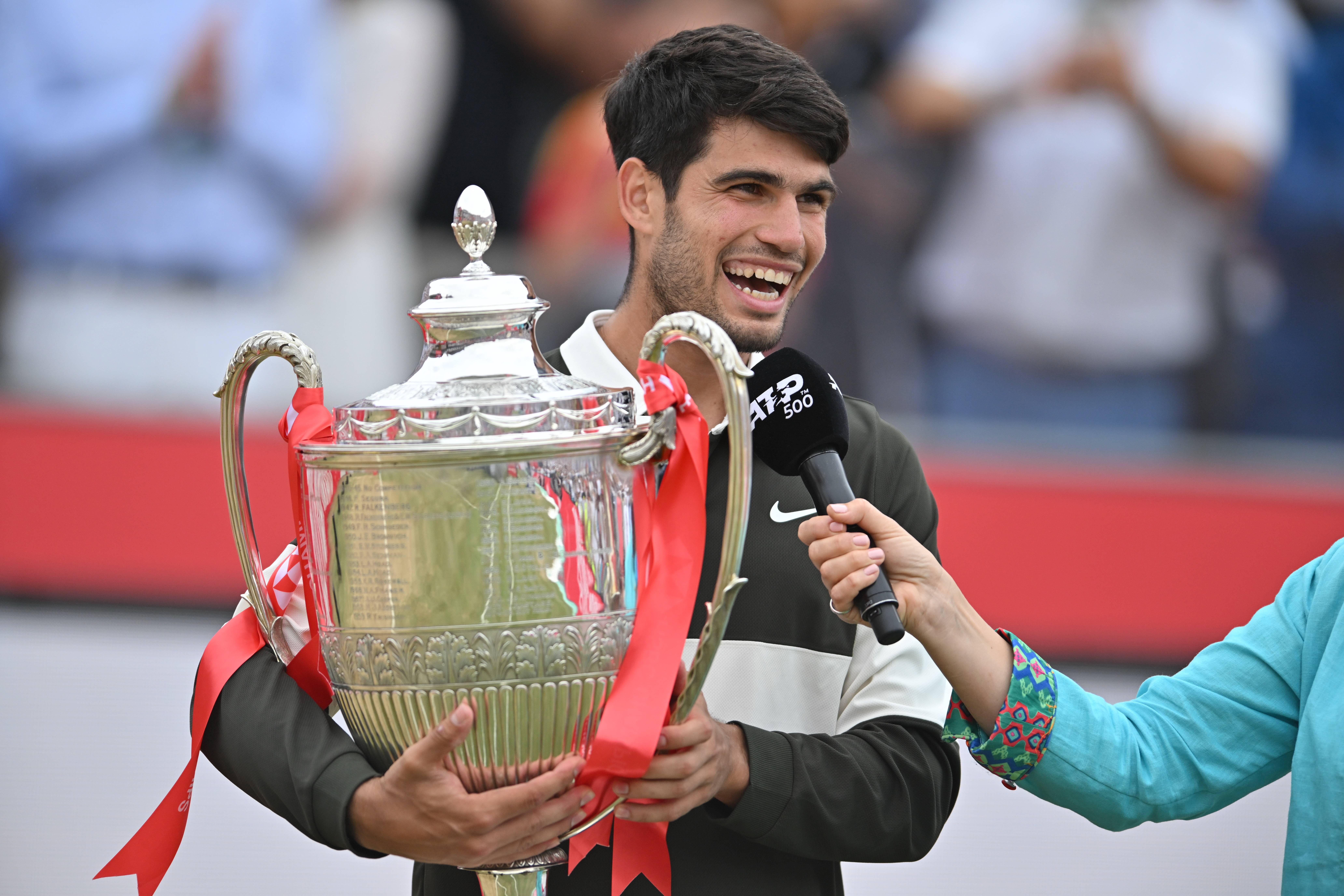 拉沃尔杯碾压戴维斯杯，阿尔卡拉斯高光表现