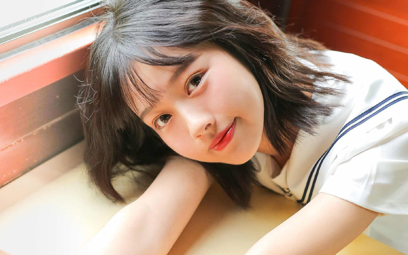 破茧成蝶，米切尔的救赎之战与黄蜂的蜂群突围