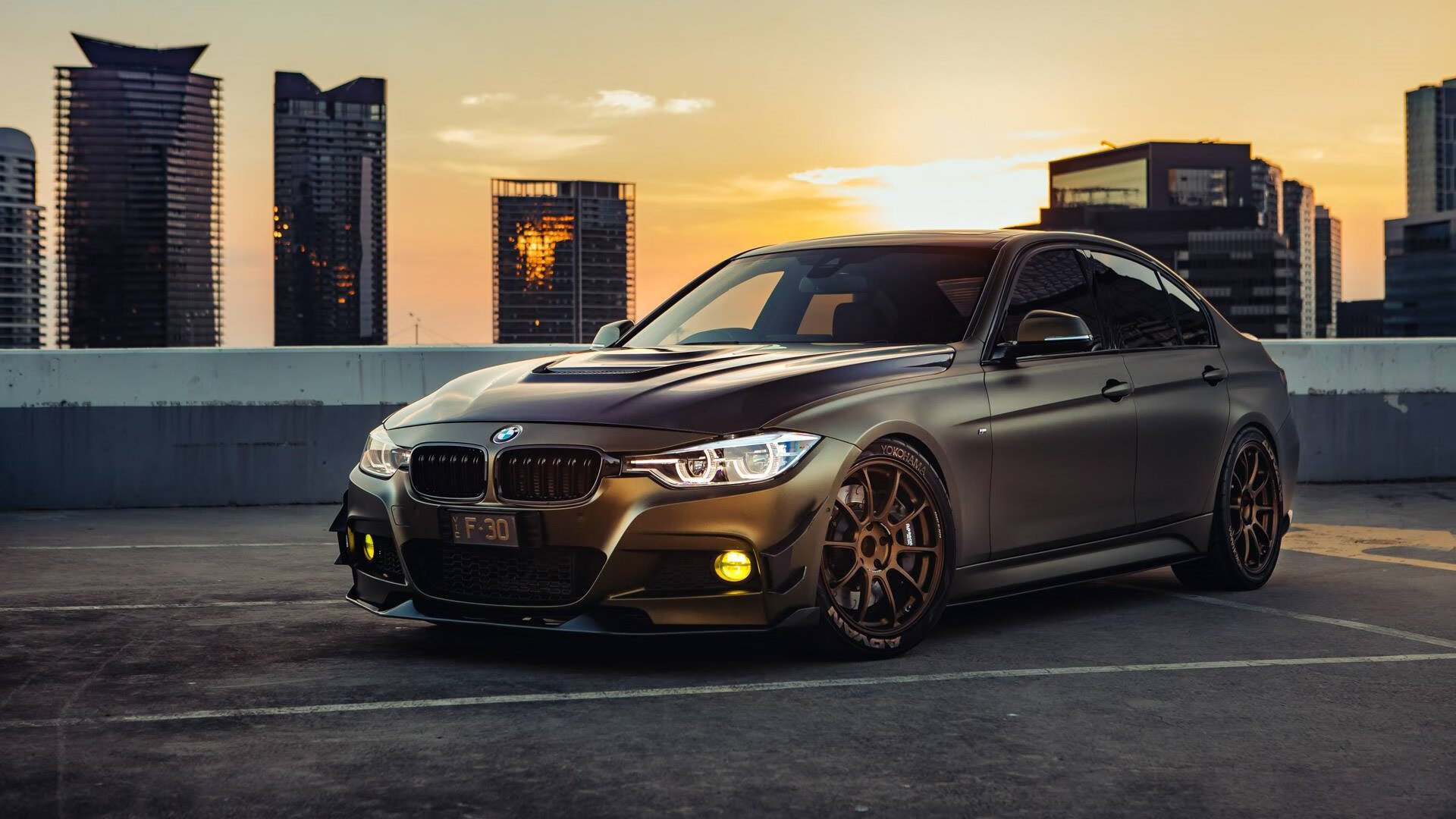 焦点战的双重奏，德甲争冠的硝烟与上海队力克马刺的篮球奇迹